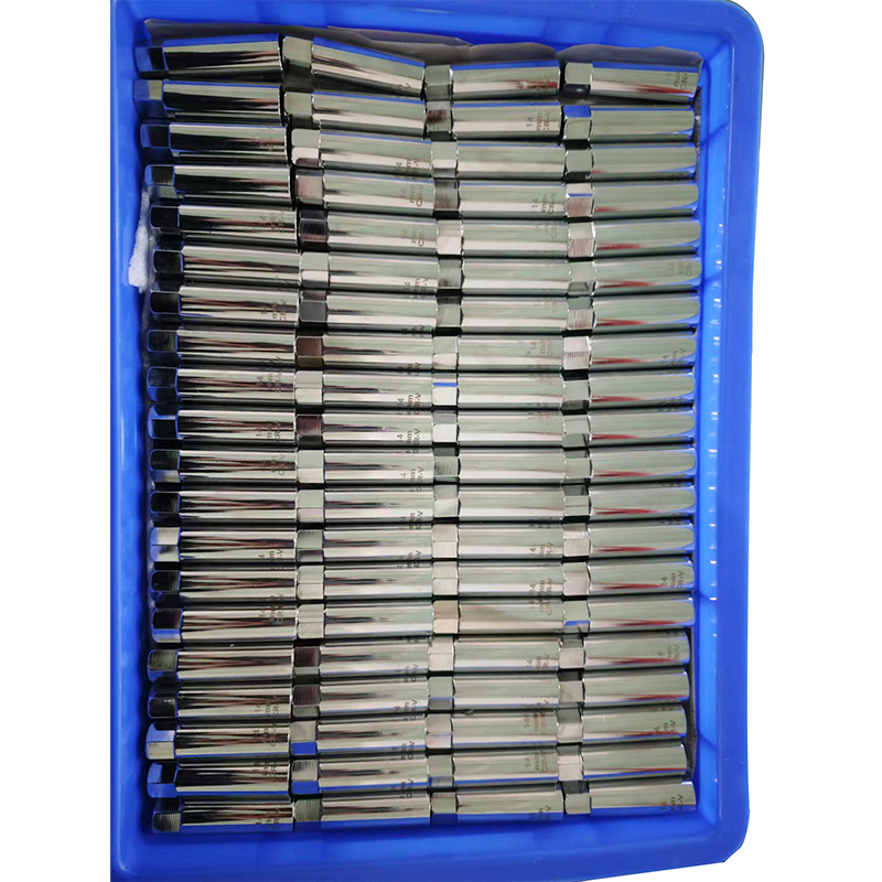 Tire 7-Piece Set